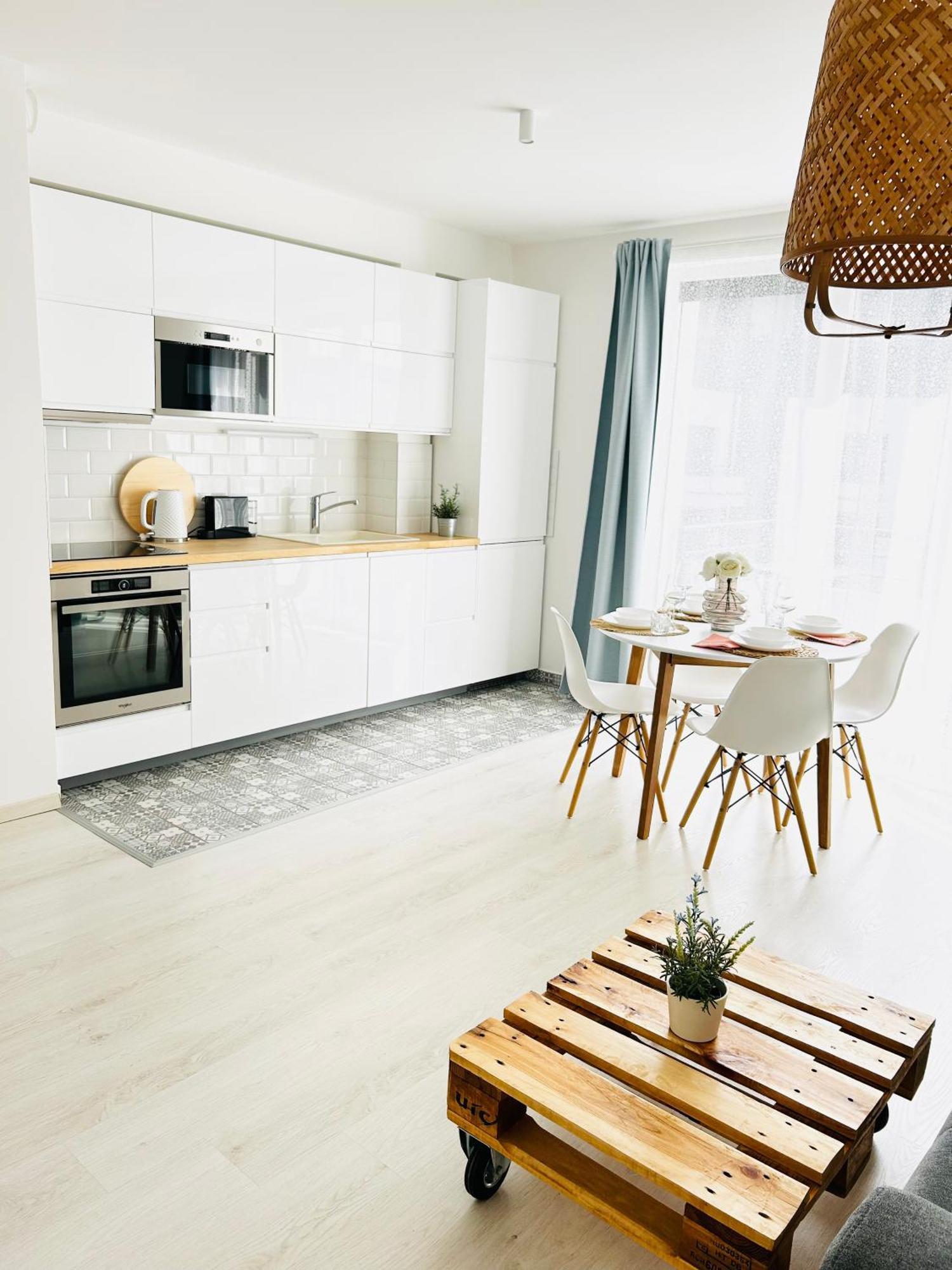 Elizabeth Garden Premium Apartment Kecskemet Luaran gambar